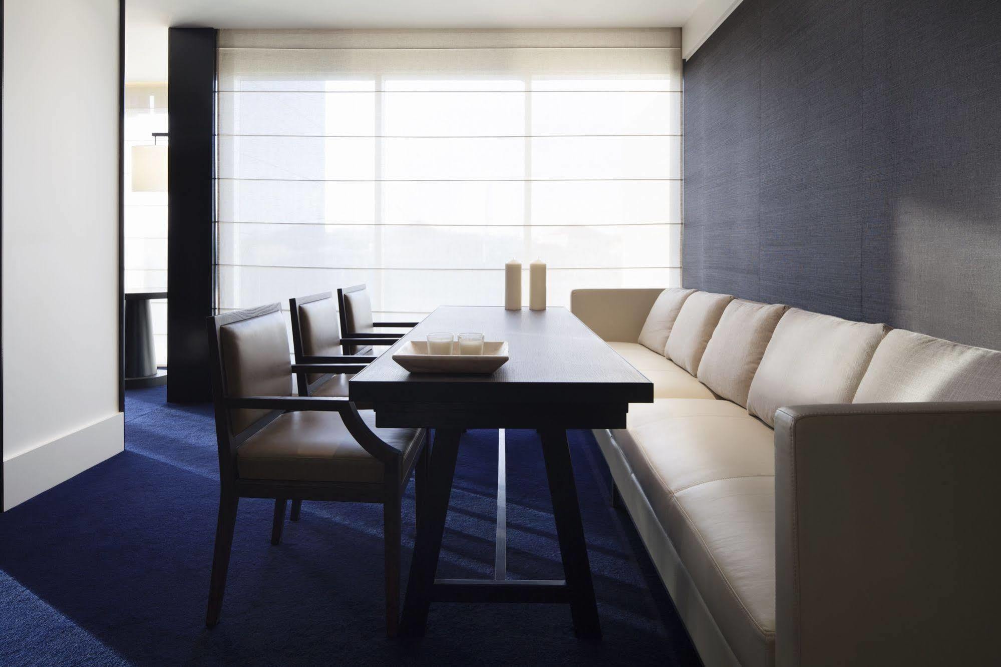 קנברה Hotel Realm מראה חיצוני תמונה A meeting room at the London InterContinental